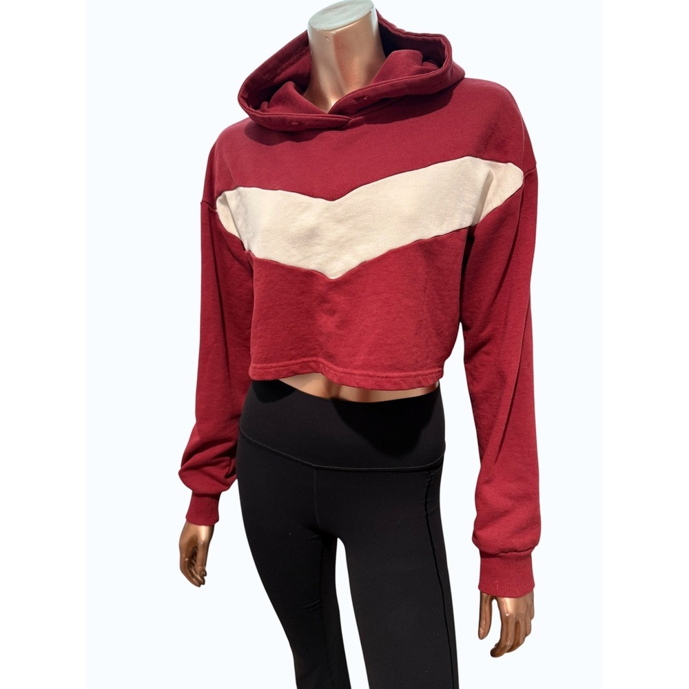 Forever 21 Womens Burgundy Chevron Stripe Cropped Retro Hoodie Sweatshirt/S